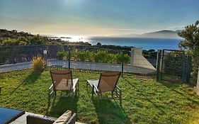 RIVAGES DE LA STAGNOLA T3 NEUF CLIMATISE vue panoramique Mer et Montagne à 150 m Plage
